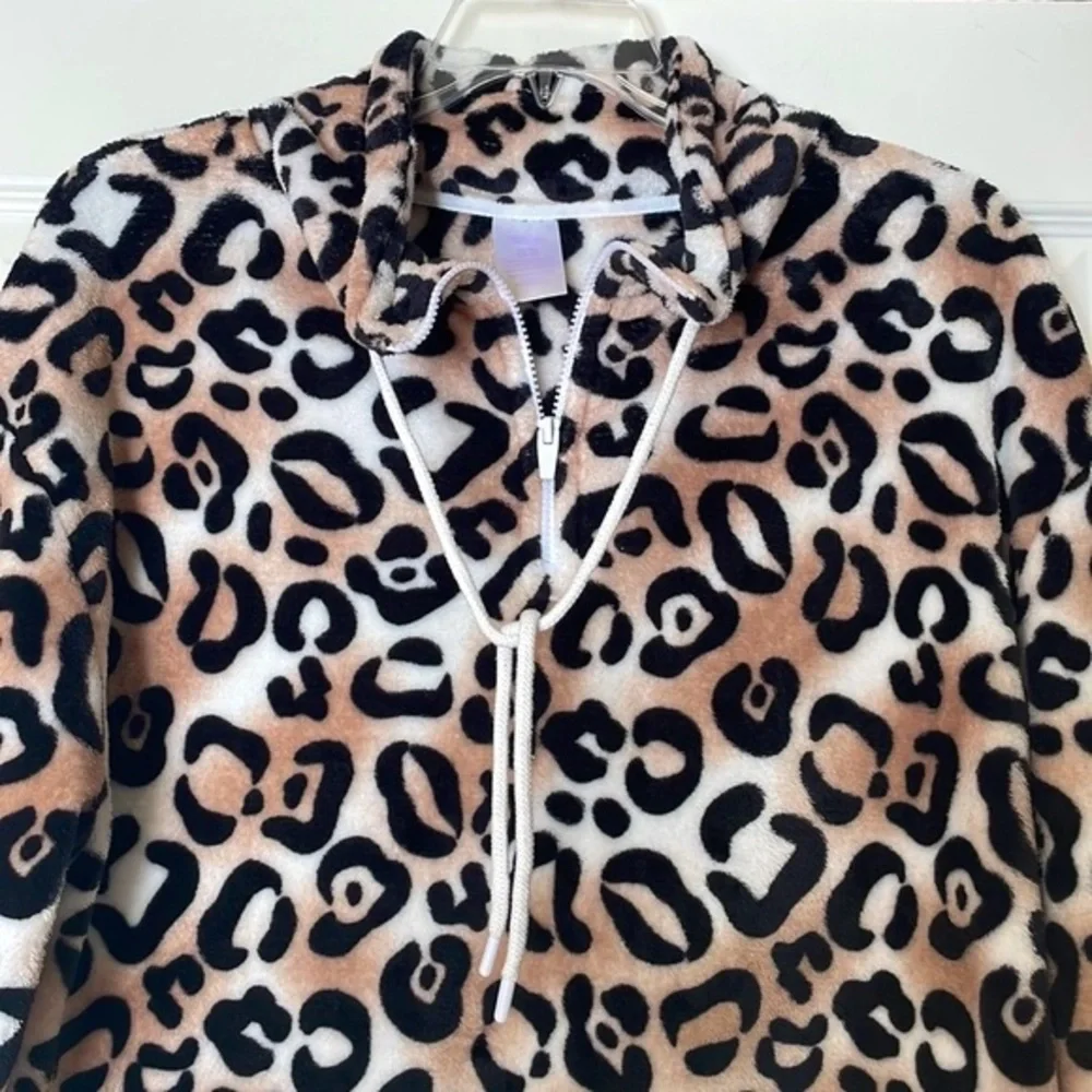 Secret Treasures Lounge Set - Picture 5 of 10